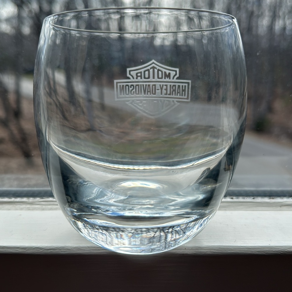 Harley-Davidson Clear Whiskey Glass with Logo - Picture 3 of 6